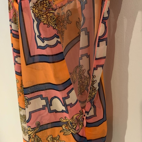 NWT Pretty Little Thing Pink Scarf Print Beach Flared Pants - Picture 6 of 6